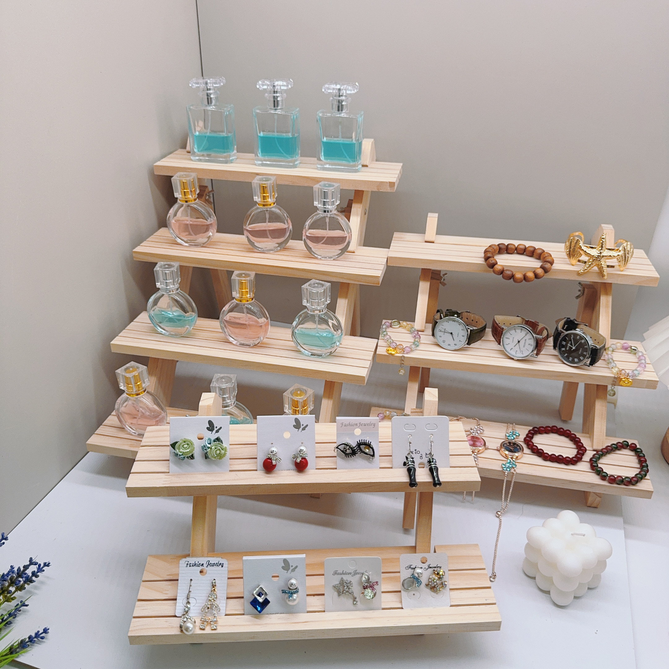 Ear Stud Holder Riser Multi-ti - Display Risers Set recension och pris